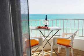 Host Wise - Terrace & Ocean View Flat